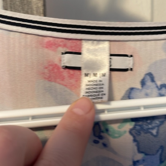 Elle Scrub Top - Picture 2 of 6